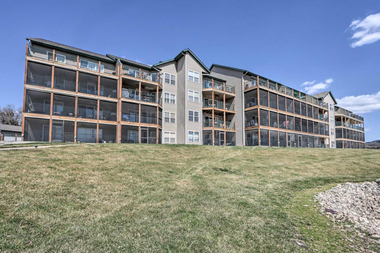 Step-Free Camdenton Condo With Boat Ramp, Dock, Slip Eksteriør billede