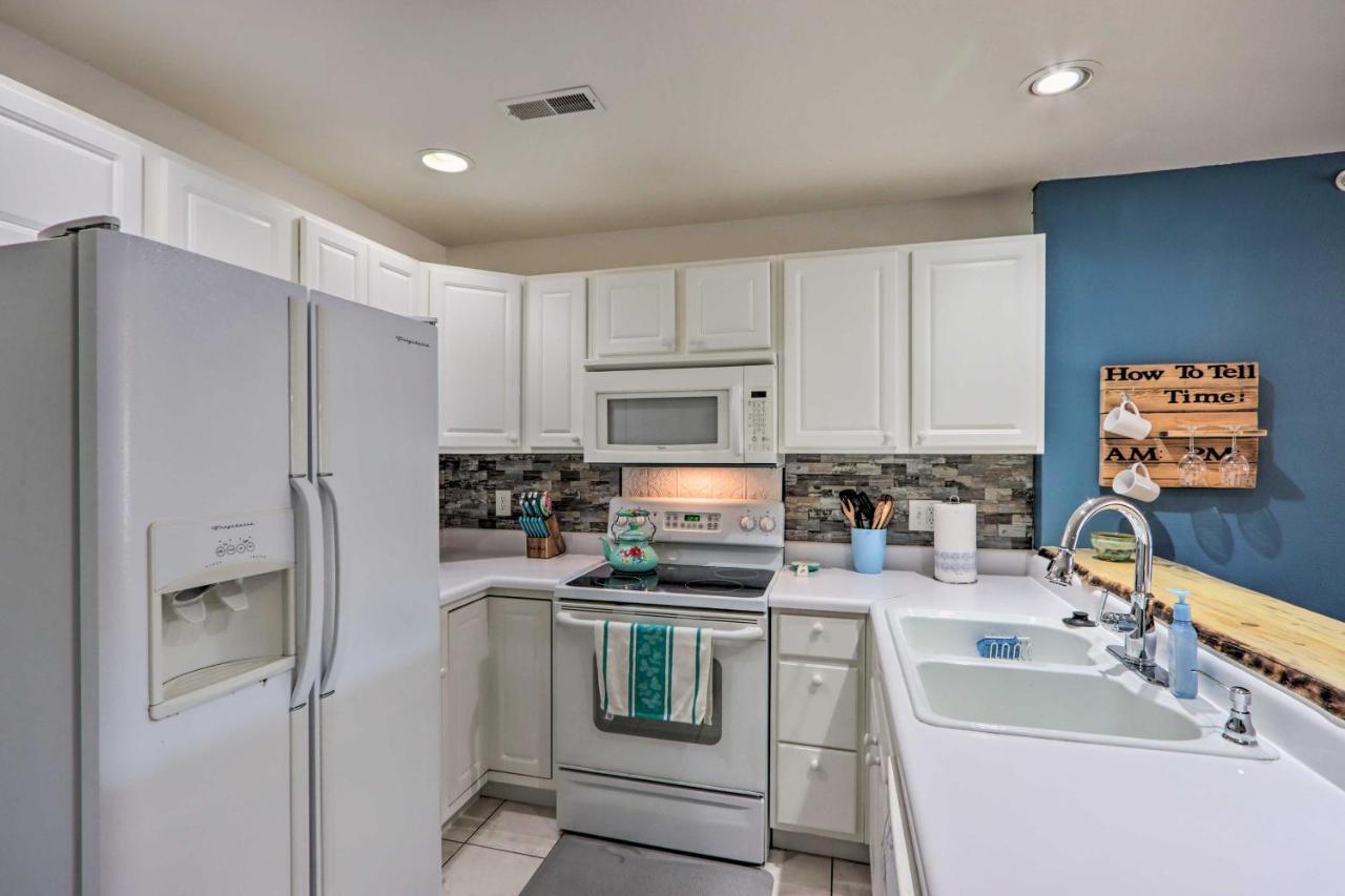Step-Free Camdenton Condo With Boat Ramp, Dock, Slip Eksteriør billede